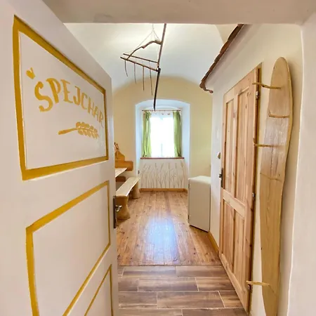 Statek - Na Spejcharu Apartment Uhersko